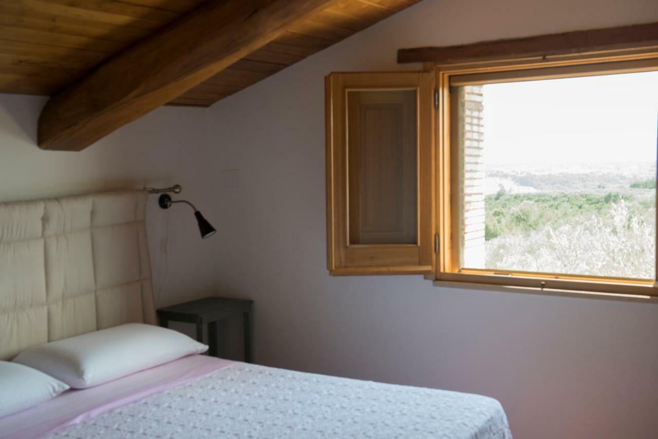 B&B Rifugio Tra Gli Ulivi Campagna Exterior foto