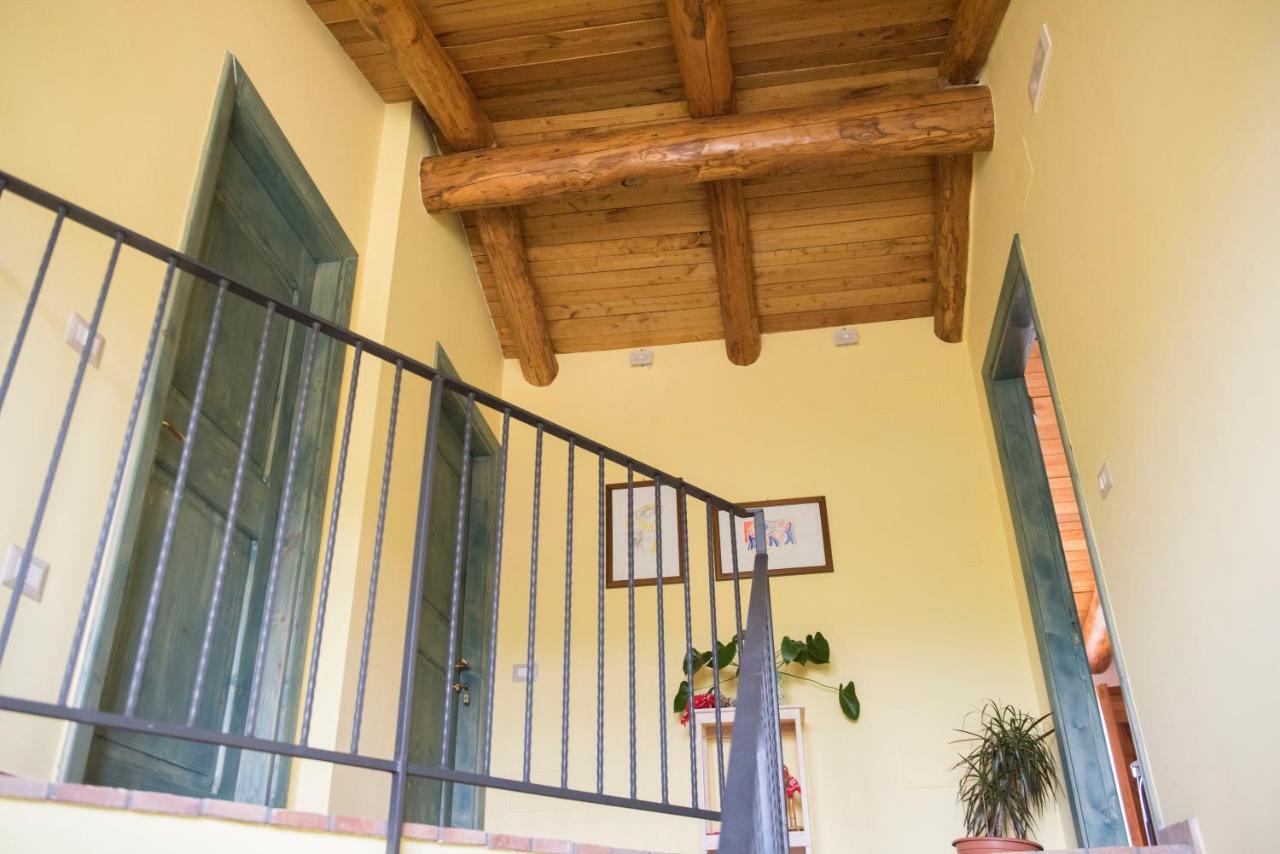 B&B Rifugio Tra Gli Ulivi Campagna Exterior foto